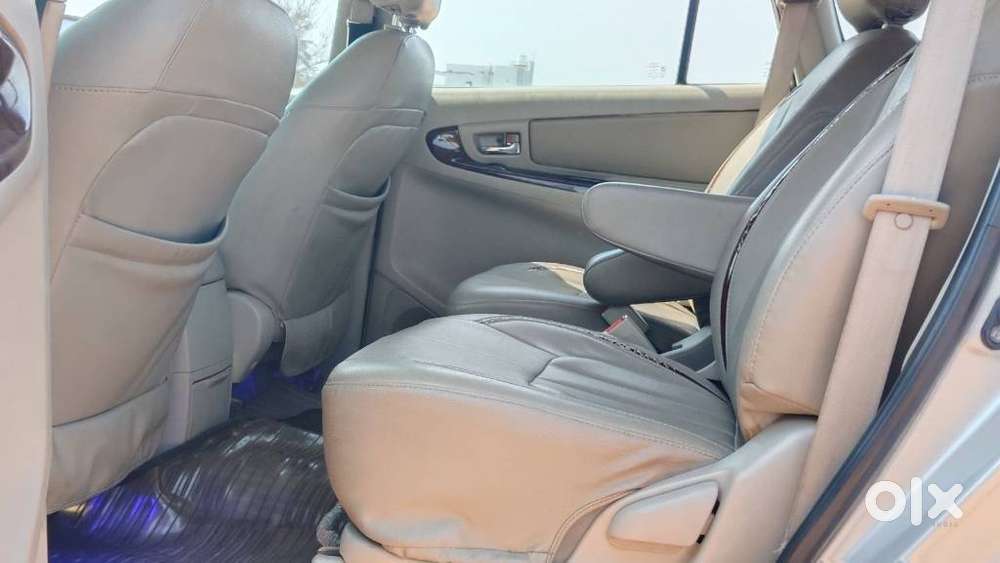 Toyota Innova 2.5 V 7 Str, 2012, Diesel