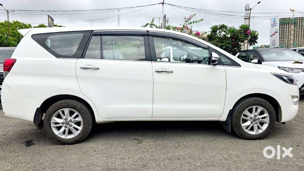Toyota Innova Crysta 2.4 V, 2017, Diesel