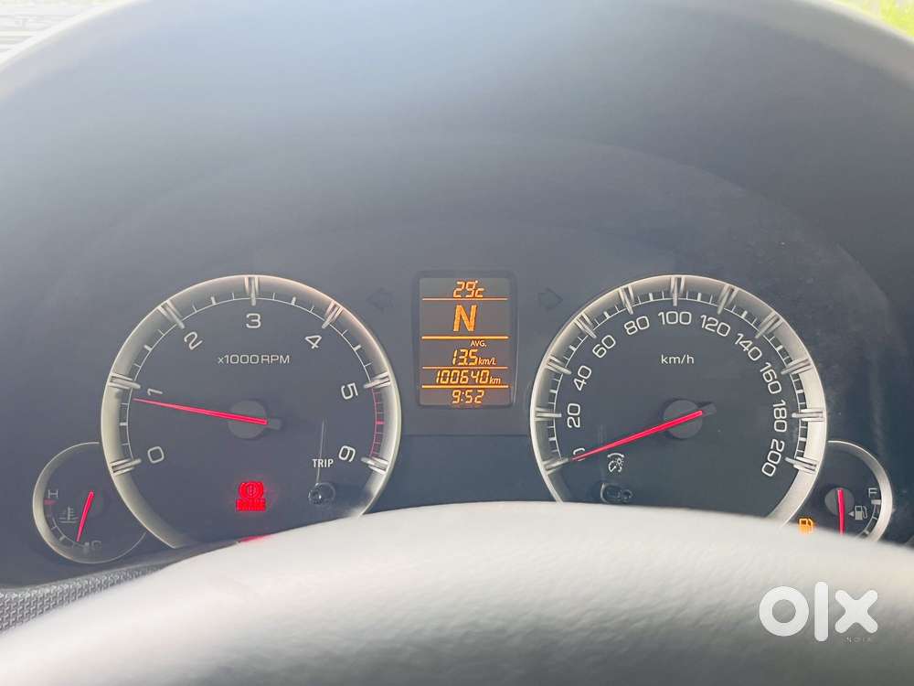 Maruti Suzuki Swift Dzire Amt Zdi, 2017, Diesel
