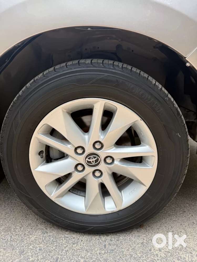 Toyota Innova Crysta 2.4 V 7 Str, 2017, Diesel