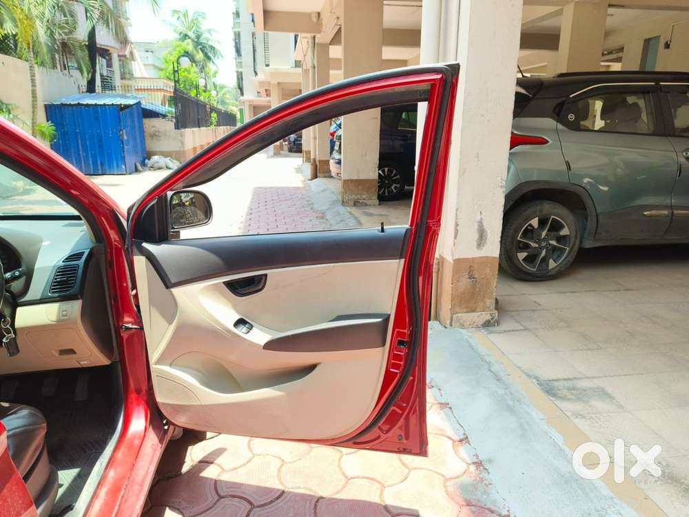 2017 Hyundai Eon Petrol Manual - 22k Km Driven
