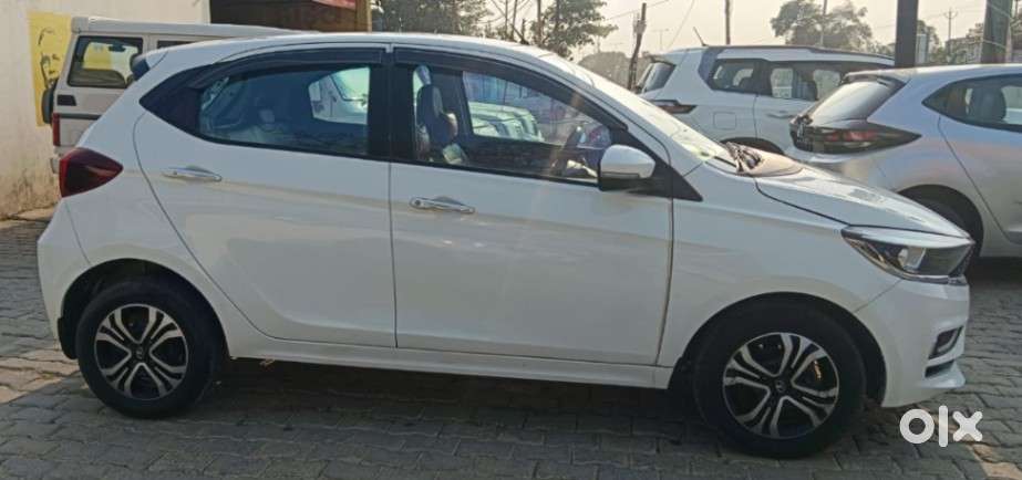 Tata Tiago 1.05 Revotorq Xz Plus, 2022, Petrol