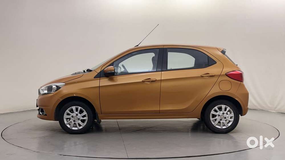 Tata Tiago Xza, 2017, Petrol