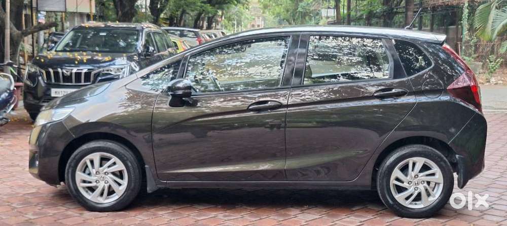 Honda Jazz V Automatic, 2016, Petrol