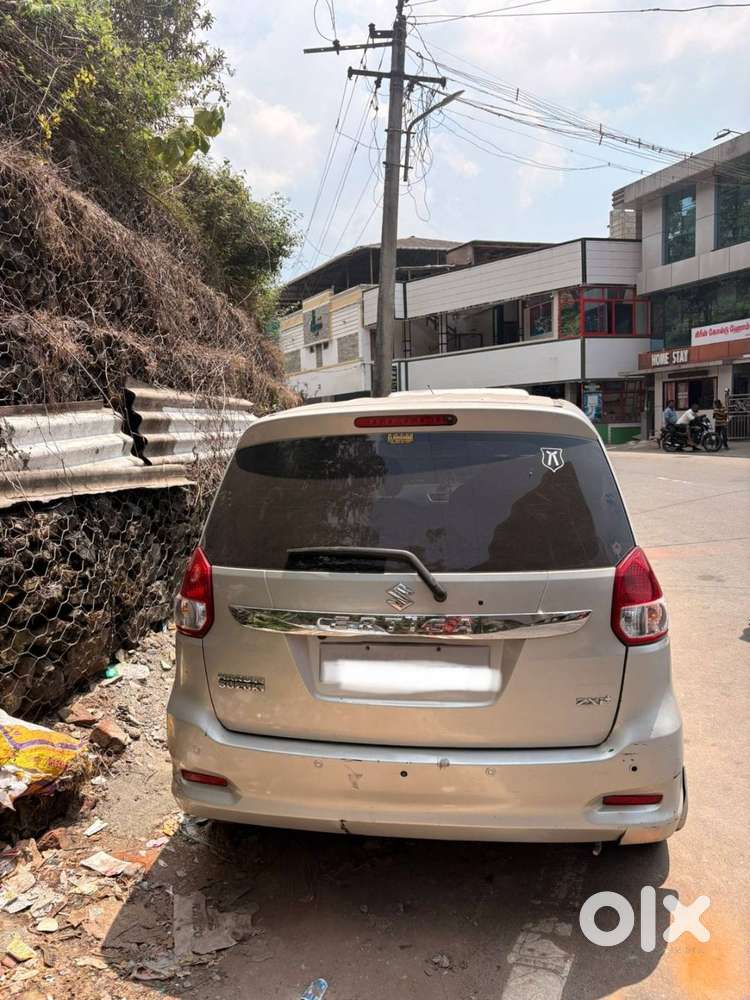 Ertiga Zxi Plus Top Model