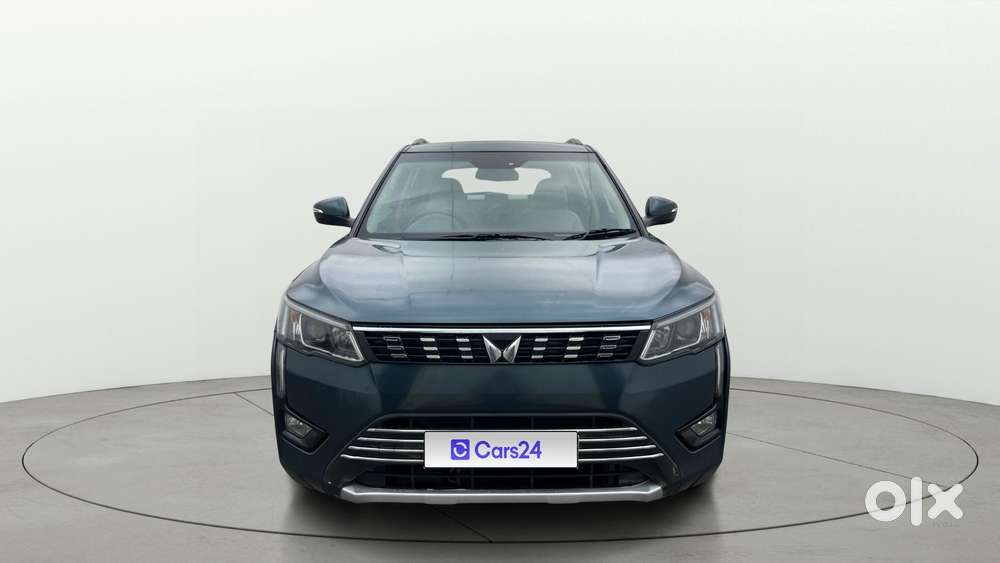 Mahindra XUV300 1.2 W8 (O) AMT Petrol, 2023, Petrol