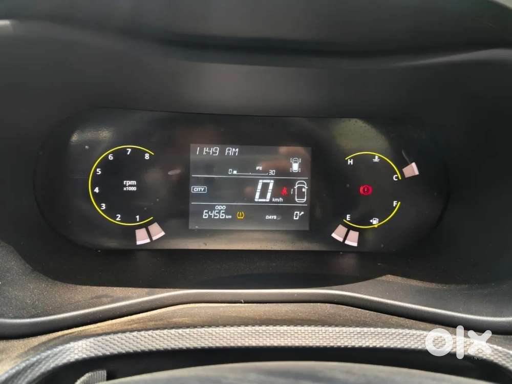 Tata Curvv Pure Plus S 1.2 Revotron Petrol 6mt, 2025, Petrol