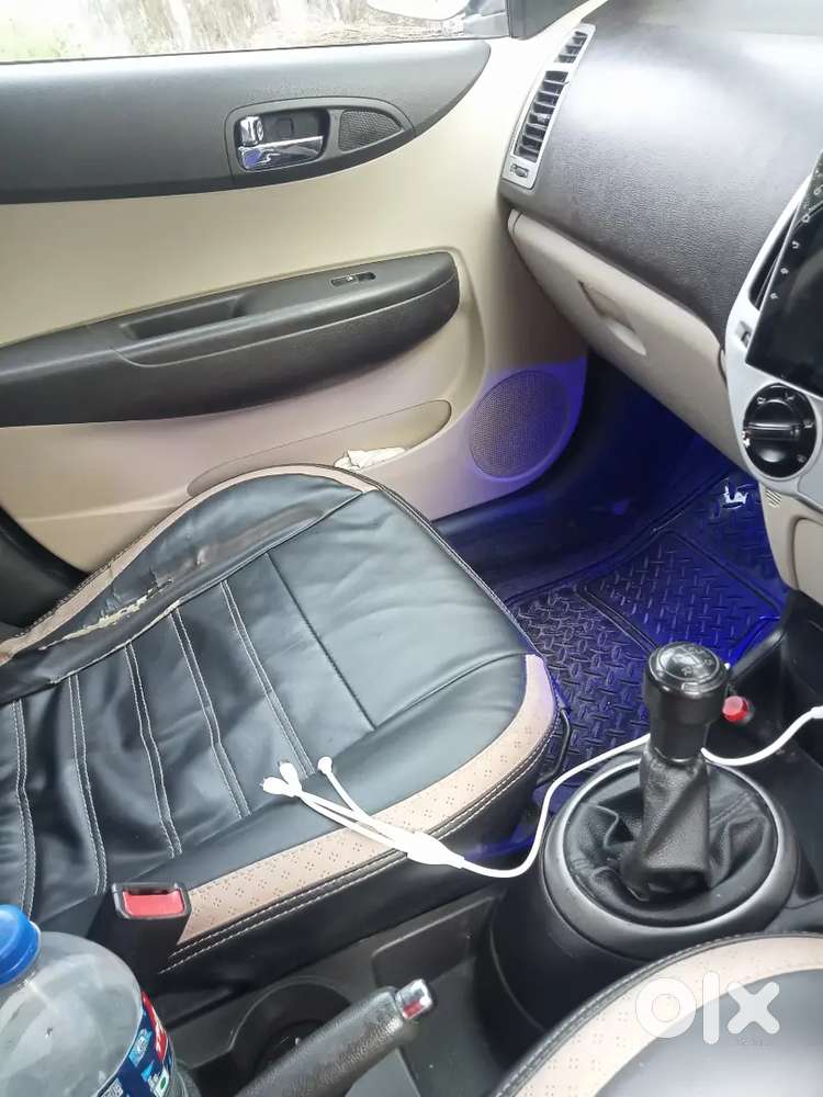 Hyundai I20 2012 Variant Automatic Petrol+cng Ha Gadi 1/11/2012 Modil