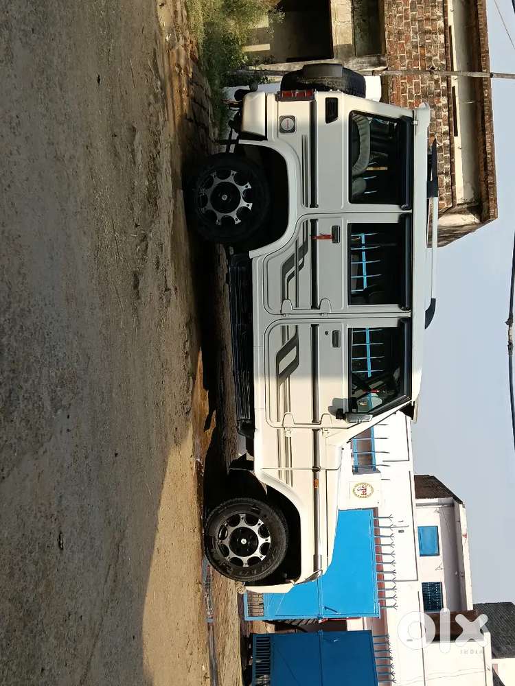 Showroom Condition Mein Hai Gaddi