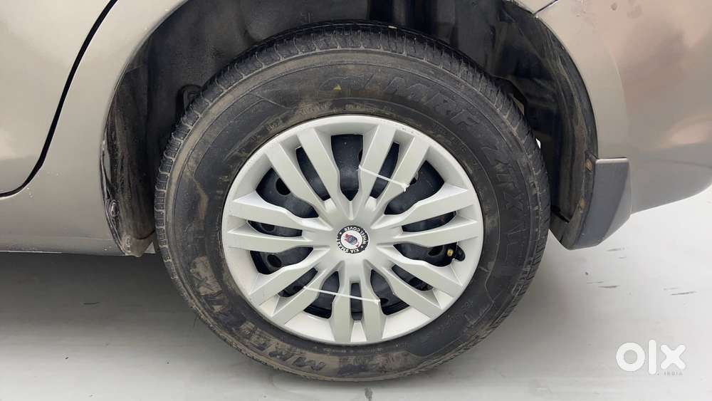 Maruti Suzuki Swift Dzire 1.3 Vxi, 2015, Petrol