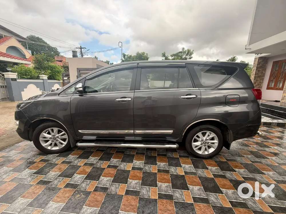 Toyota Innova Crysta 2017