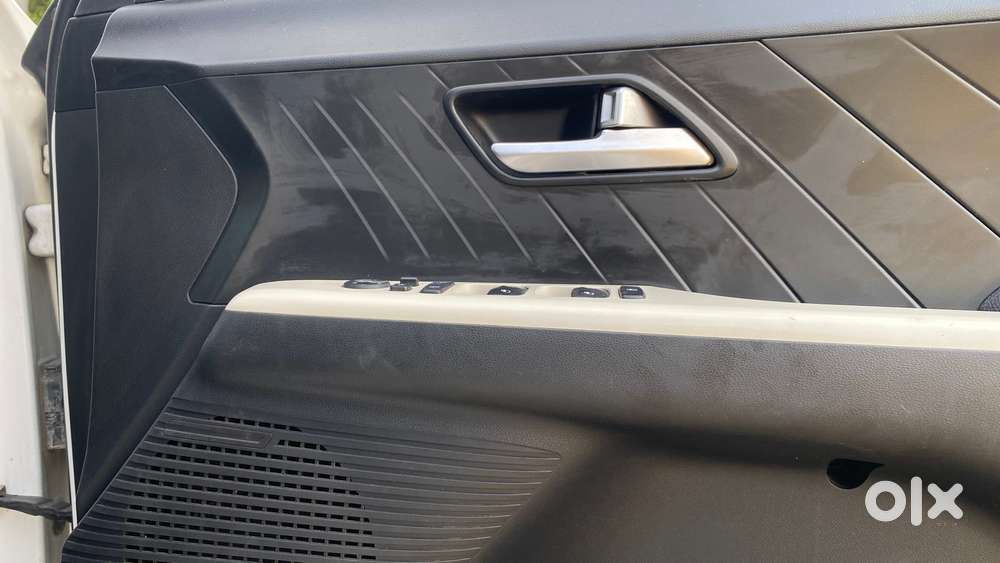 Hyundai Verna 1.5 Mpi Mt Sx (o), 2023, Petrol