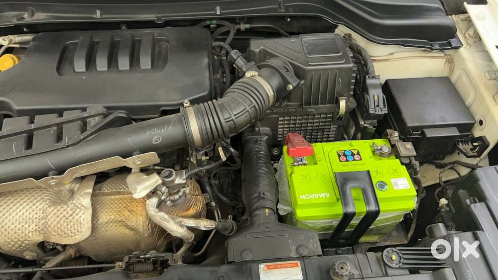 Mahindra Xuv300 W8 (o) 1.5 Diesel Amt, 2023, Diesel
