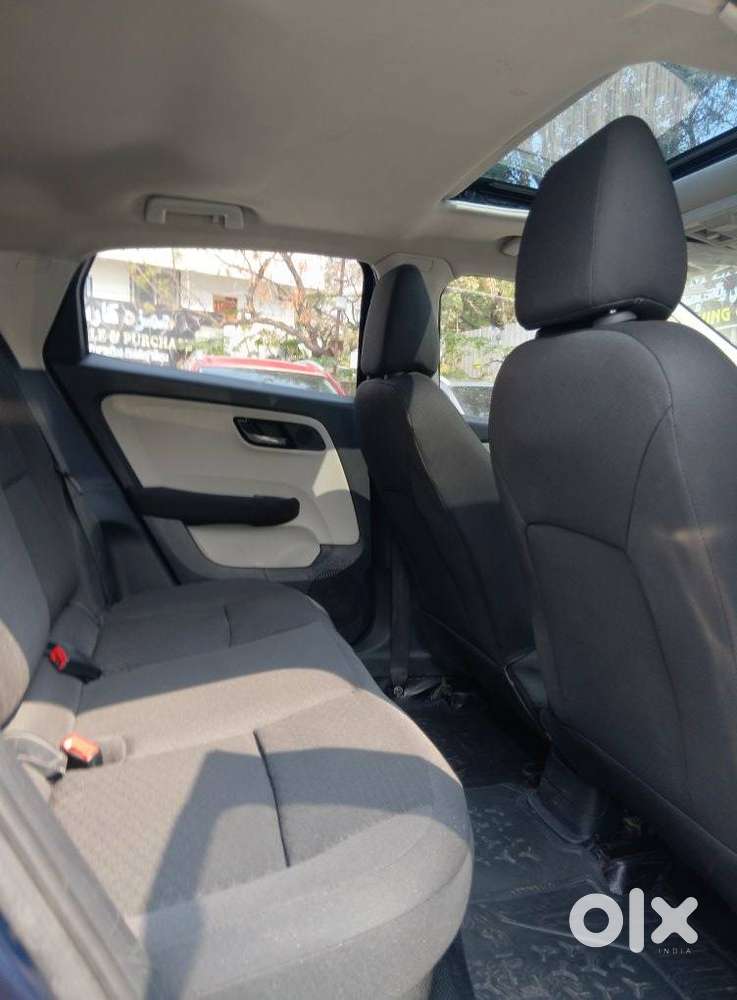 Tata Altroz 1.2 Xm, 2023, Petrol