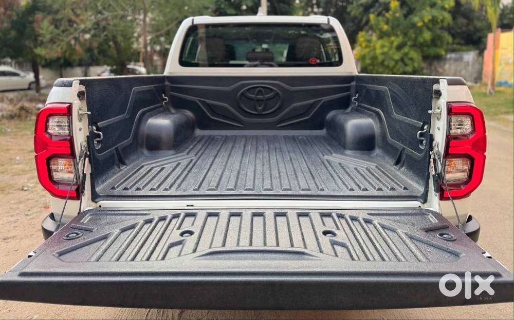 Toyota Hilux High Diesel Turbo Automatic, 2024, Diesel