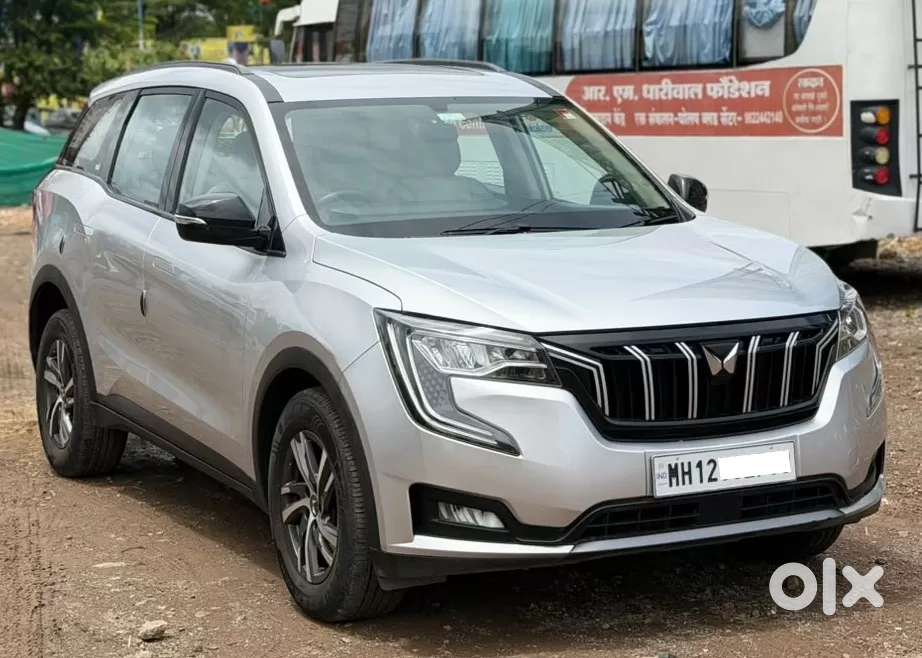 Mahindra Xuv700 2.0 Ax 5 Petrol At Str, 2022, Petrol