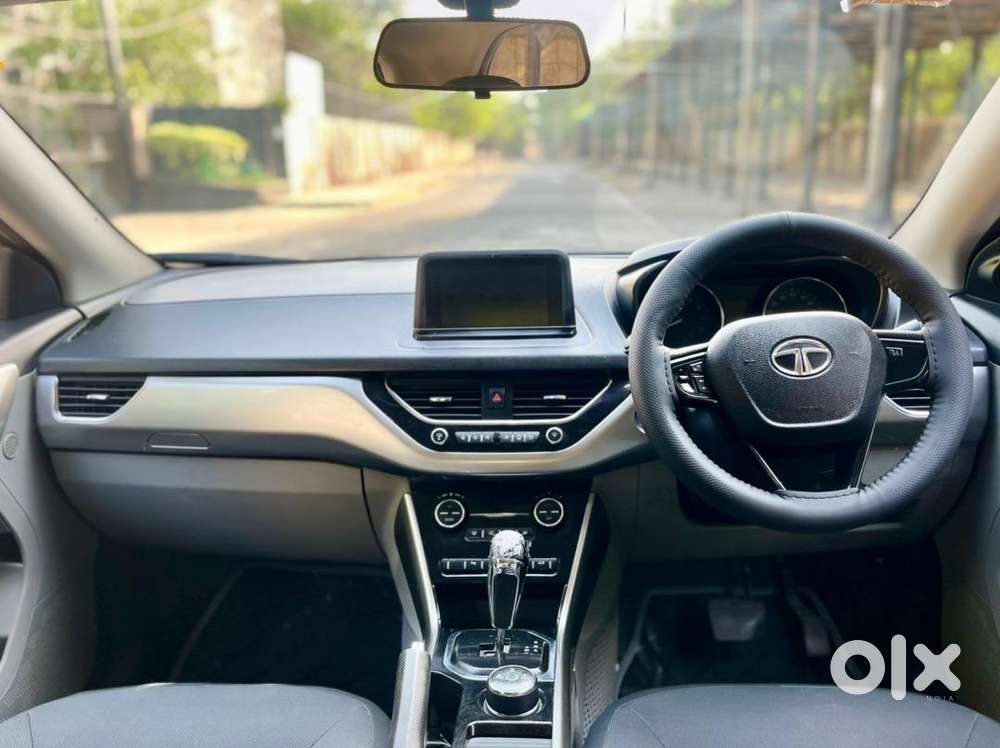 Tata Nexon Xza Plus Dual Tone Petrol (automatic)