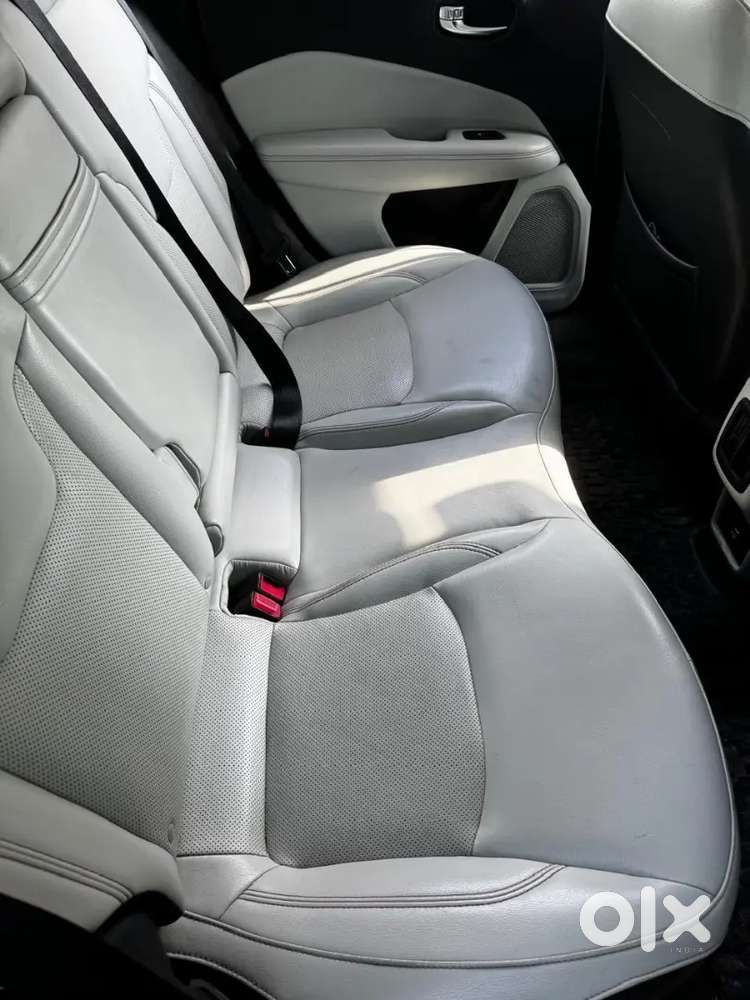 Jeep Compass 2018 Petrol 120000 Km Driven  Well Maintained