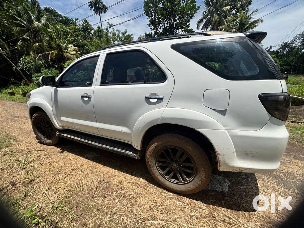 Toyota Fortuner 2012 Legender Diesel