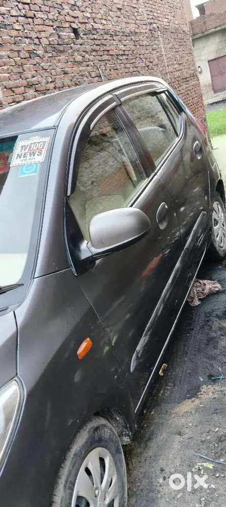 Hyundai I10 2011 Model 90000km Driven