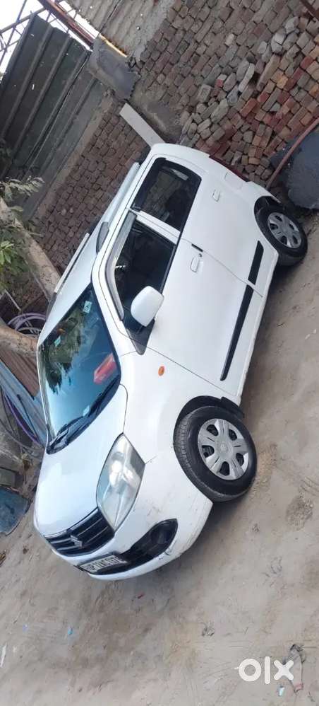 Maruti Suzuki Wagon R 2013 Second-owner Hybrid
