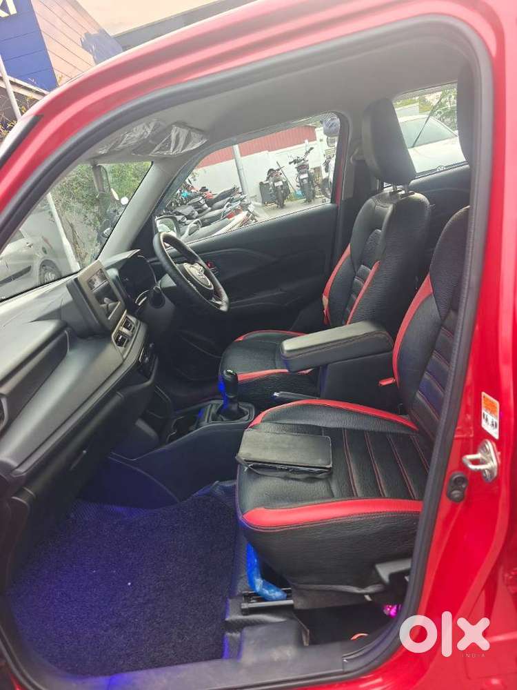 Maruti Suzuki New-gen Swift Vxi, 2024, Petrol