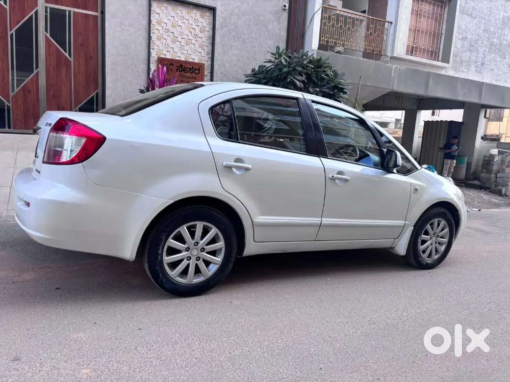Maruti Suzuki Sx4 Zxi At Bs-iv 2011