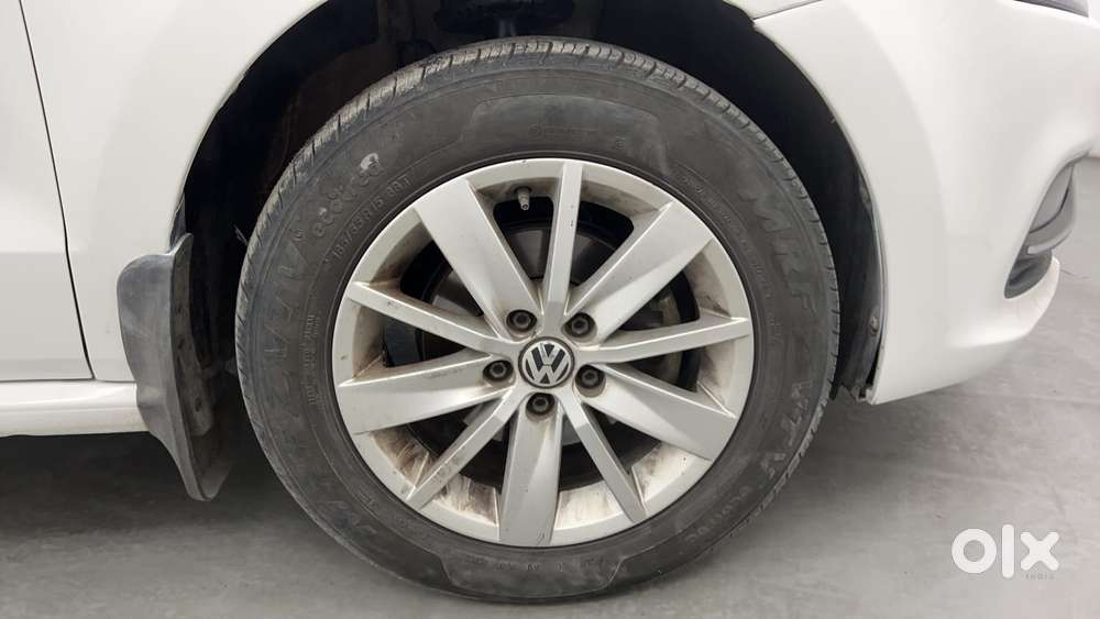 Volkswagen Polo 2009-2013 Petrol Highline 1.2l, 2016, Petrol