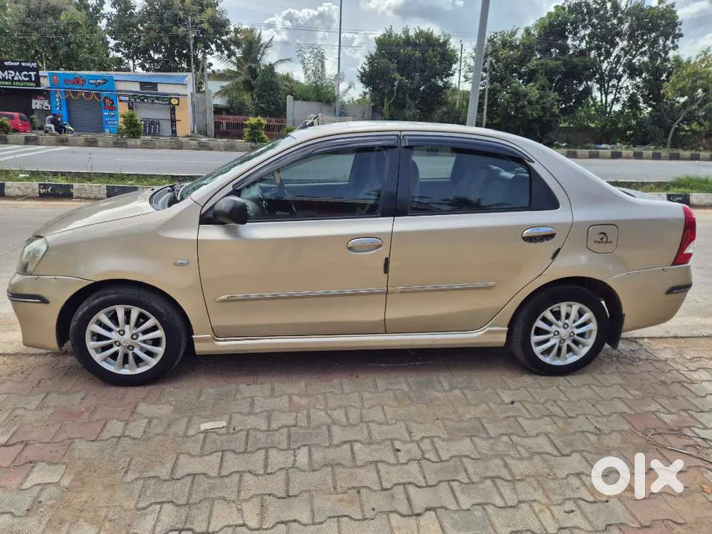 Toyota Etios 2011 Petrol 124000 Km Driven