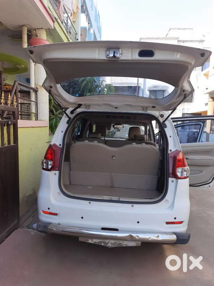 Maruti Suzuki Ertiga 2015 Diesel 63000 Km Driven Showroom History.