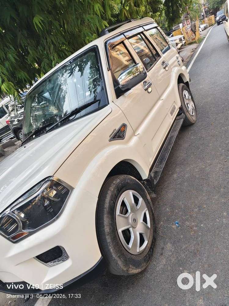 Mahindra Scorpio S6 Plus, 2016, Diesel