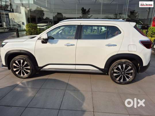 Honda Elevate Zx Cvt, 2023, Petrol