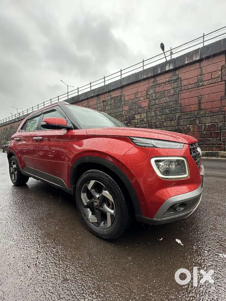 Hyundai Venue 2019 Petrol 160000 Km Driven