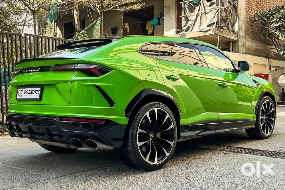 Lamborghini Urus, 2022, Petrol
