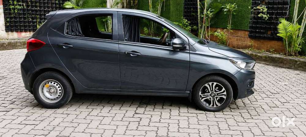 Tata Tiago 1.2 Revotron Xza Plus Amt, 2025, Petrol