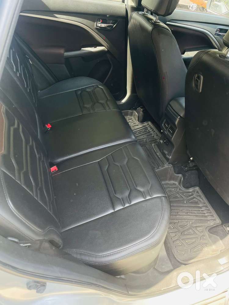 Maruti Suzuki Brezza 1.5 Zxi At Smart Hybrid, 2023, Petrol