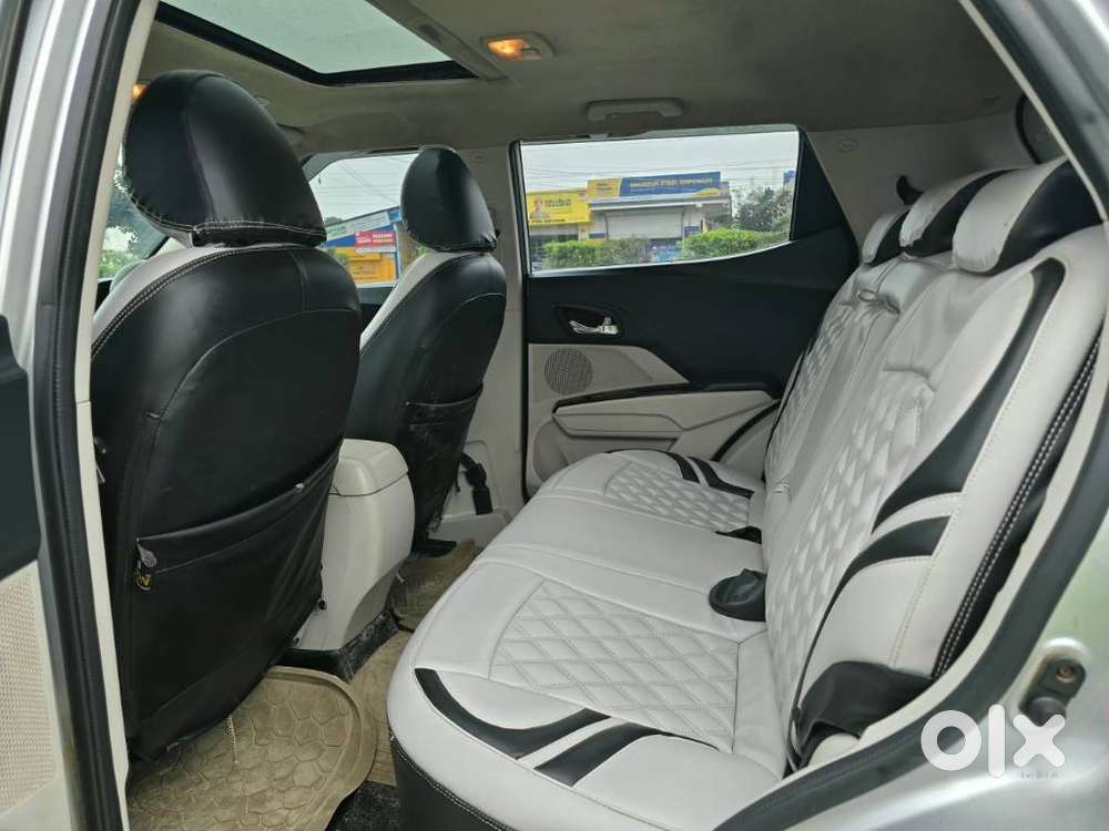 Mahindra Xuv300 W8 Option, 2019, Petrol