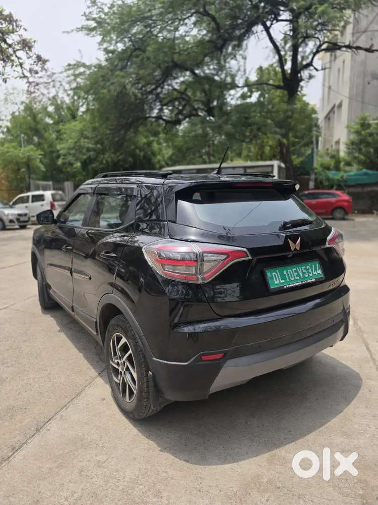 Xuv 400 Ev Black Colour