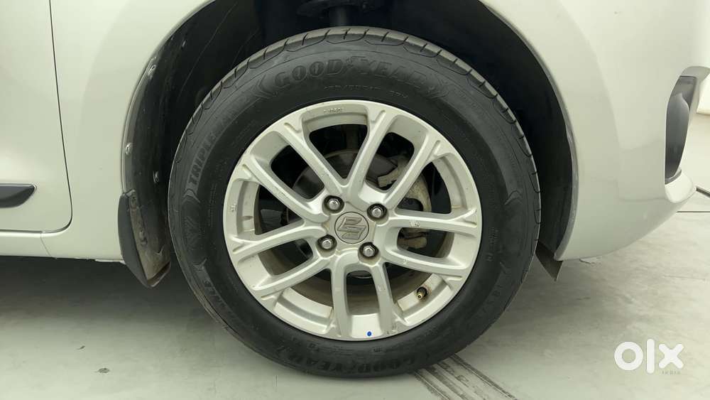 Maruti Suzuki Swift 1.3 Zxi, 2019, Cng & Hybrids