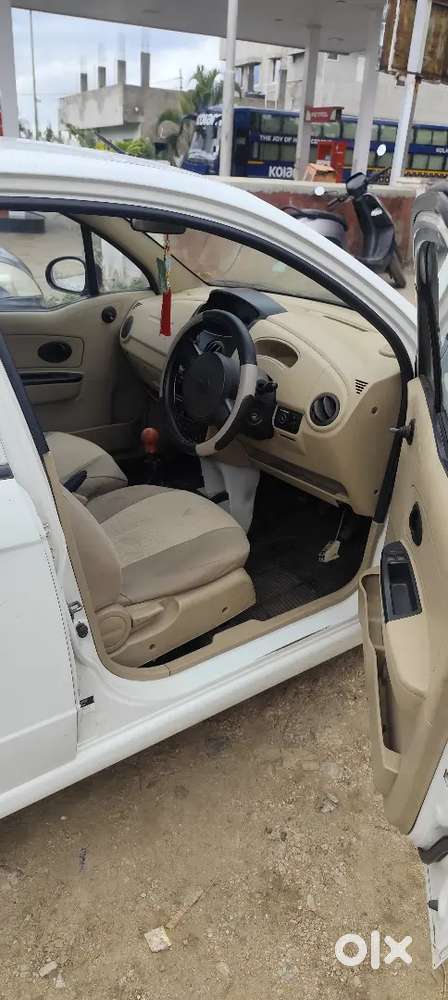 Chevrolet Spark 1.0 2011 Year