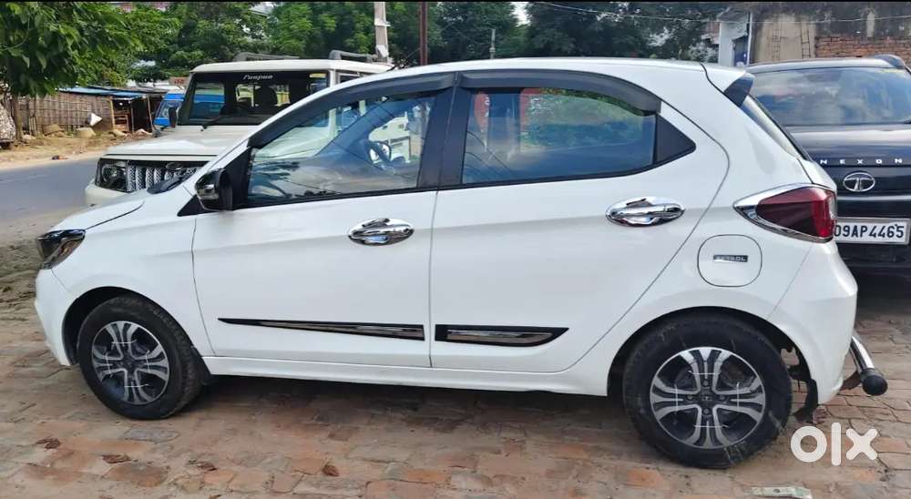 Tata Tiago 2024 Revotorq Xt