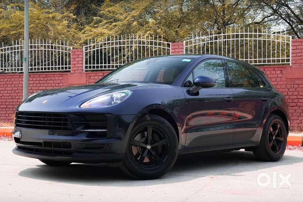 Porsche Macan 2021 /bmw X5 2021 M40i Petrol