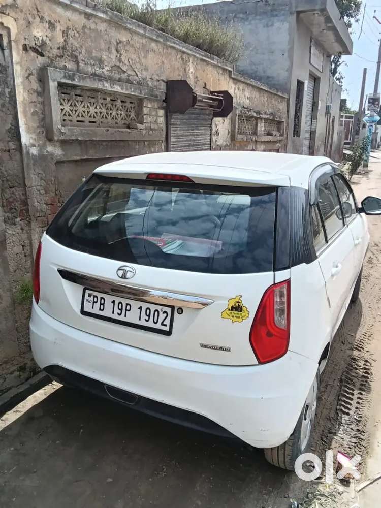 Tata Bolt 2016