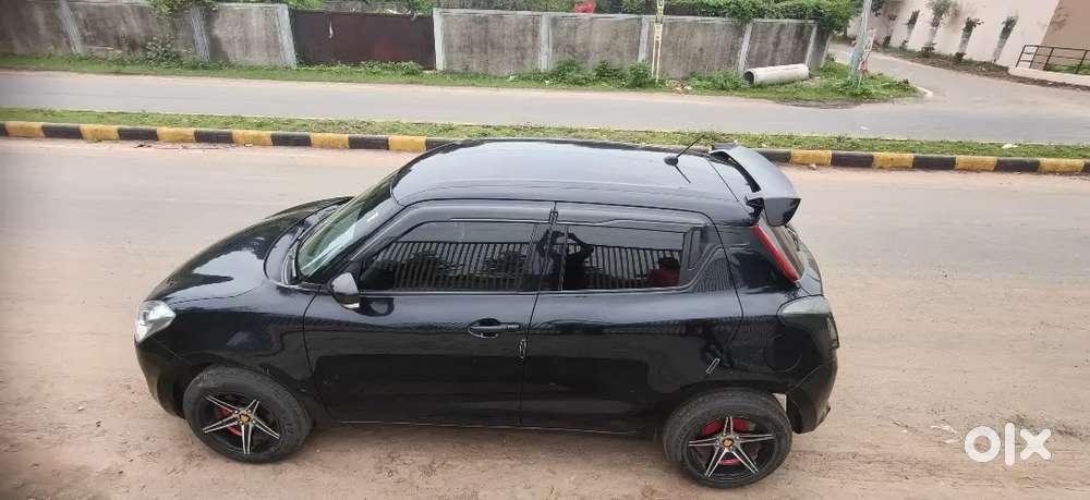 Maruti Suzuki Swift 2021
