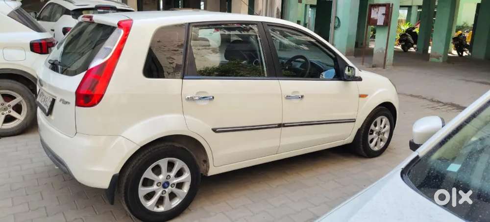 Ford Figo 1.2 Petrol 2012 Titanium