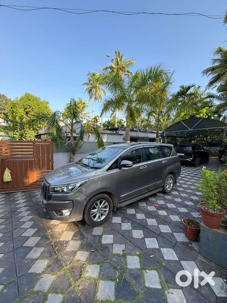 Toyota Innova Crysta 2017