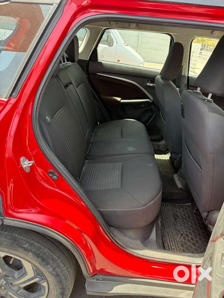 Maruti Suzuki Brezza 1.5 Zxi Plus Smart Hybrid Dual Tone, 2022, Petr..