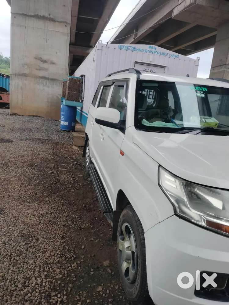 Mahindra Tuv 300 2016