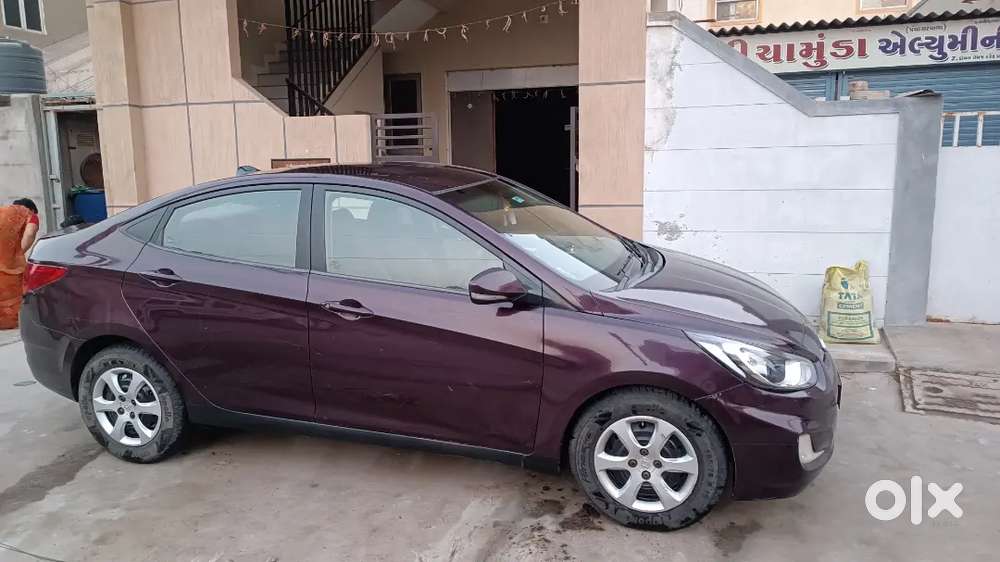 Hyundai Verna 2012