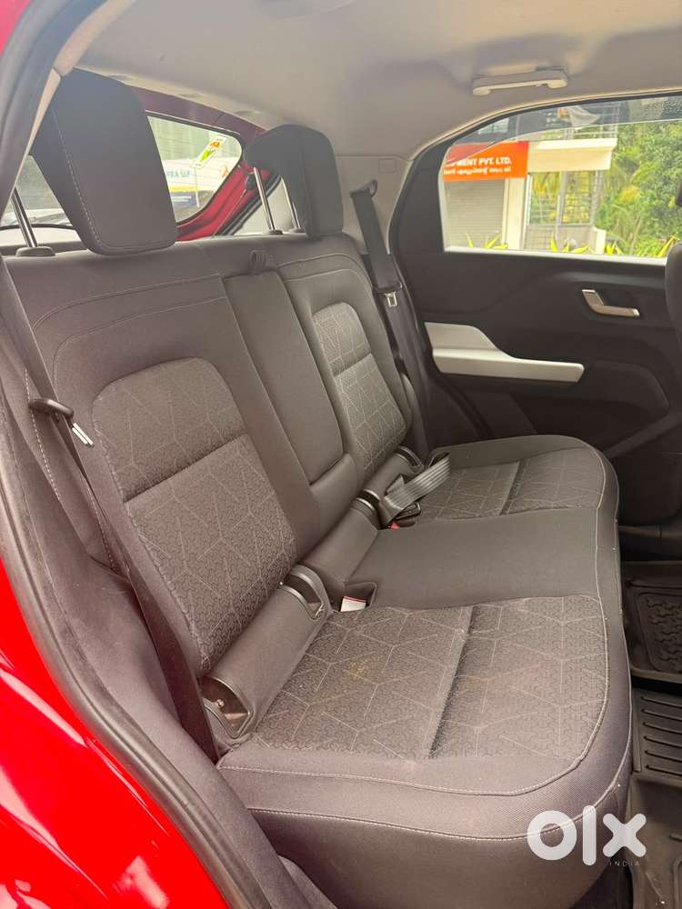 Tata Punch Creative Amt, 2025, Petrol